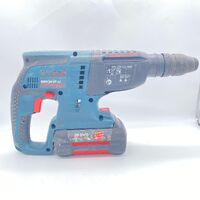 Bosch Cordless Hammer Drill GBH 36 VF-LI with Batteries and Carry Case