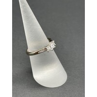 Ladies 9ct White Gold Diamond Ring (Pre-Owned)