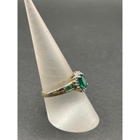 Ladies 9ct Yellow Gold Green Gemstones and Diamonds Ring