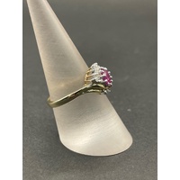 Ladies 9ct Yellow Gold Red Gemstone & Diamond Ring