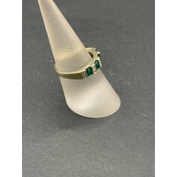 Ladies 9ct Yellow Gold Green Gemstone and Diamond Ring