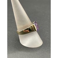 Ladies 9ct Yellow Gold Purple Gemstone Ring
