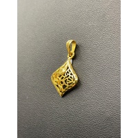 Ladies 21ct Yellow Gold Fancy Pendant