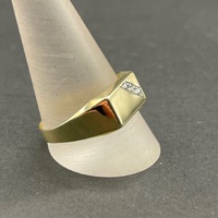 Mens 9ct Yellow Gold Signet Diamond Ring