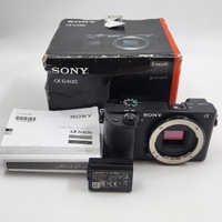 Sony Alpha 6400 Mirrorless Camera Body 24.2MP Low Shutter Count 5200