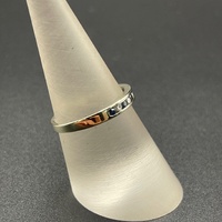 Ladies 9ct White Gold Natural Diamond and Sapphire Ring