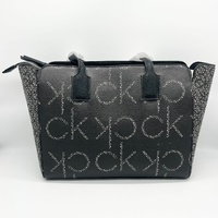 Calvin Klein Estilo HIGAVVD2 Black Tote Women's Handbag Logo Design