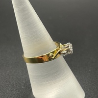 Ladies 18ct Yellow Gold Natural Diamond Ring