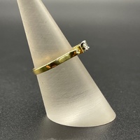 Ladies 18ct Yellow Gold Natural Diamond Ring