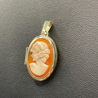 Ladies 9ct Yellow Gold Oval Cameo Pendant