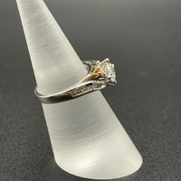 Ladies 18ct White Gold Natural Diamond Ring