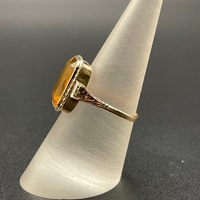 Ladies 9ct Yellow Gold Amber Stone Ring