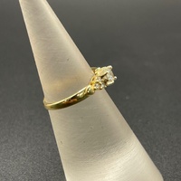 Ladies 18ct Yellow Gold Natural Diamond Ring