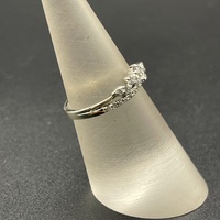 Ladies 10ct White Gold Natural Diamond Ring