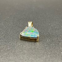 Ladies 9ct Yellow Gold Opal Stone Pendant