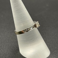 Ladies 18ct White Gold Natural Diamond Ring