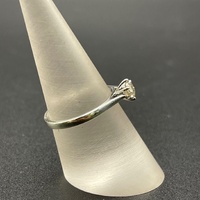 Ladies 14ct White Gold Natural Diamond Ring