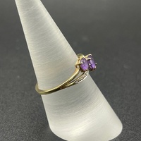 Ladies 9ct Yellow Gold Purple Gemstone Ring