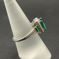 Ladies 9ct White Gold Blue Green Stone & Diamond Ring