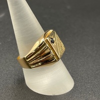 Mens 18ct Yellow Gold Diamond Signet Ring