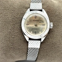 Nikko Ladies Antimagnetic Watch Silver Tone Case Mesh Strap Crystal Markers