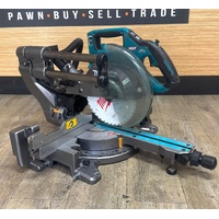 Makita LS002G 40V XGT 216 mm Slide Compound Mitre Saw Skin Only