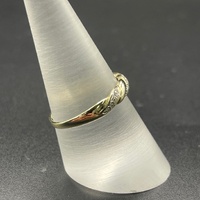 Ladies 9ct Yellow Gold Diamond Twist Pattern Ring