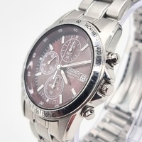 Seiko Chronograph 7T92-0DW0 Red Dial Mens Quartz Watch 10 Bar 100m