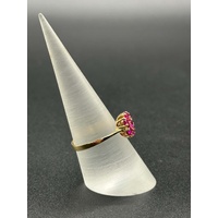 Ladies 14ct Yellow Gold Pink Gemstone Flower Ring
