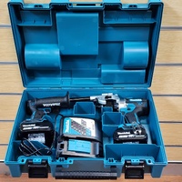 Makita 18V Drill Driver Combo Kit DLX2516T with 5.0Ah Battery and Charger