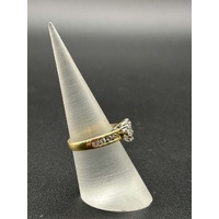Ladies 18ct Yellow Gold Diamond Cluster Flower Ring