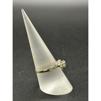 Ladies 9ct Yellow Gold Natural Diamond Ring