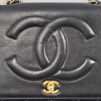 CHANEL Classic Maxi Flap Shoulder Bag Black Lambskin Leather Gold Chain Authenticated