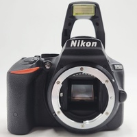 Nikon D5500 24.2MP DSLR Camera Body Only Black Low Shutter 6200 W/ Battery Strap