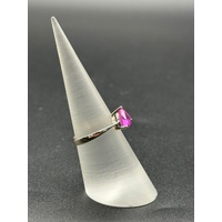 Ladies 18ct White Gold Pink Gemstone Ring