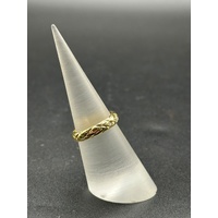 Ladies 18ct Yellow Gold Diamond Patterned Band Ring