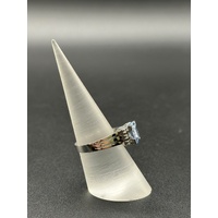 Ladies 18ct White Gold Blue Sapphire & Diamond Ring
