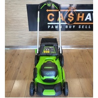 Greenworks Pro 60V 51cm Self-Propelled Mower Blower Trimmer Kit