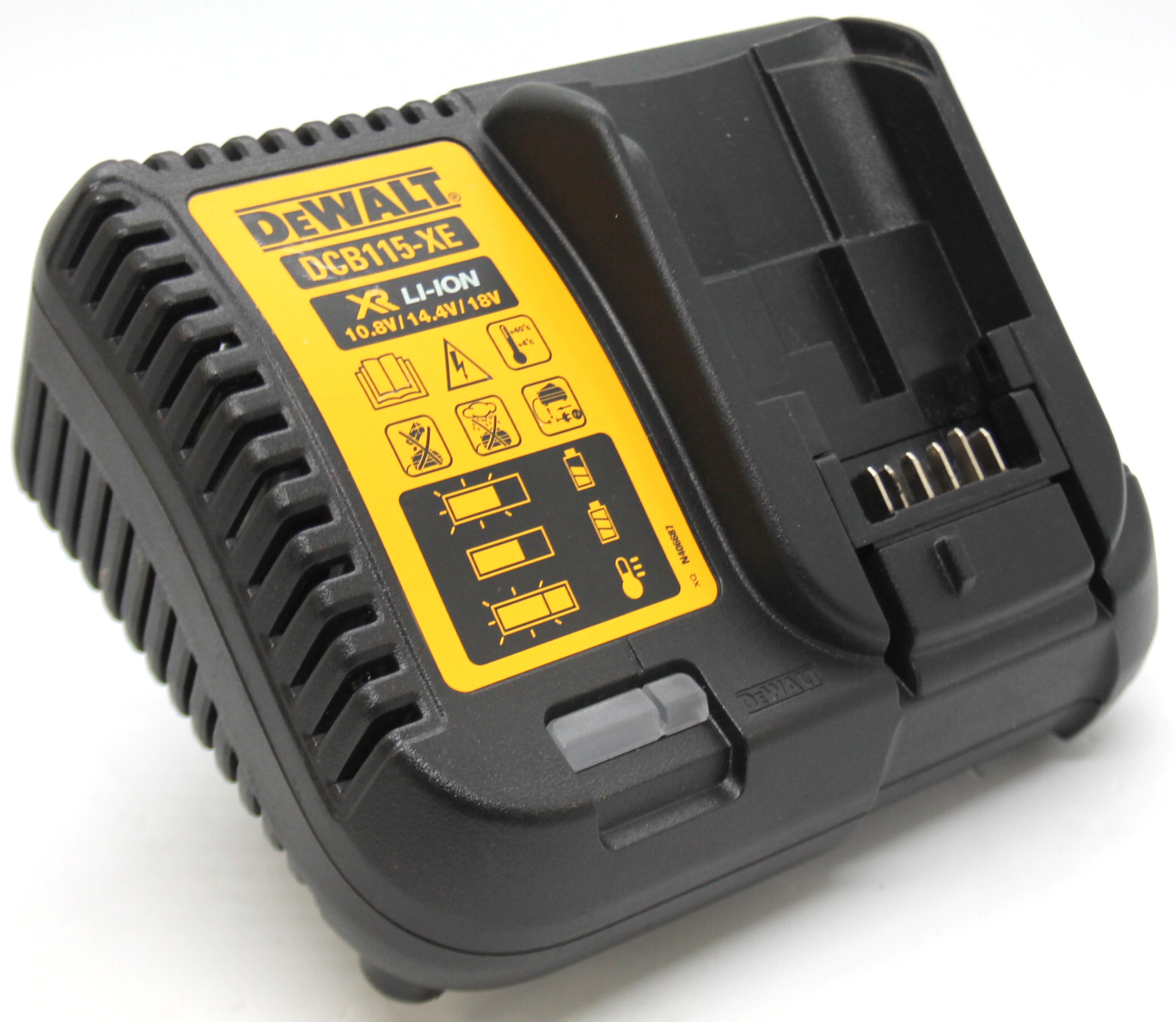 DeWalt Battery Charger DCB115XE 10.8V / 14.4V / 18V DEWALT