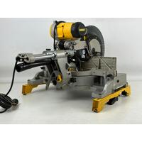 DeWalt DWS780-XE 12" Double Bevel Sliding Compound Miter Compact Powerful