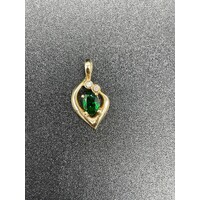 Ladies Solid 9ct 2.2 Grams Yellow Gold Green Gemstone Pendant Fine Jewellery 