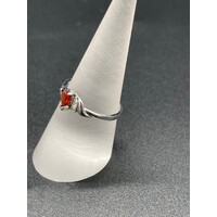 Ladies Solid 9ct White Gold Red Gemstone Ring High-Quality Fine Jewellery