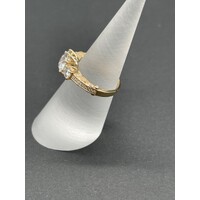 Ladies 10ct Yellow Gold Moissanite Stone Ring (Pre-Owned)