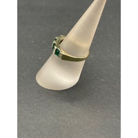 Ladies 9ct Yellow Gold Green Gemstone and Diamond Ring