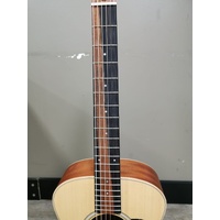 Taylor GS Mini Sapele 6 String Mini Acoustic Guitar Natural with Taylor Case