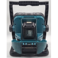 Makita DML805 18V LED Corded Cordless Flood Work Light with 5.0Ah Battery
