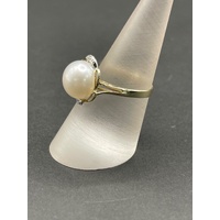 Ladies 9ct Yellow Gold White Pearl Ring