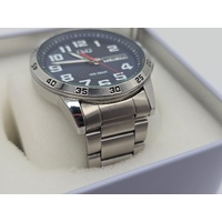 Q&Q Mens Stainless Steel Quartz Analog Watch with Day and Date Display
