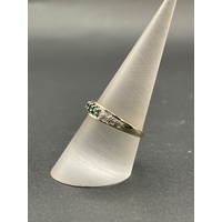 Ladies 9ct Yellow Gold Green Gemstone Ring