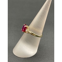 Ladies 9ct Yellow Gold Red Gemstone and Diamonds Ring